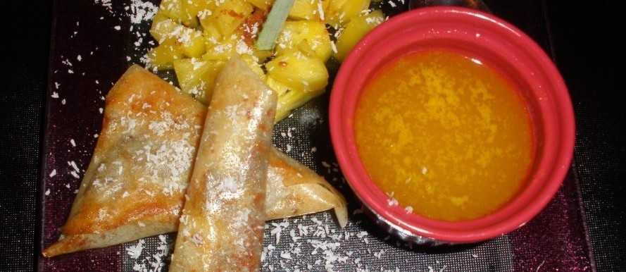 Nems ananas et sauce à l'orange