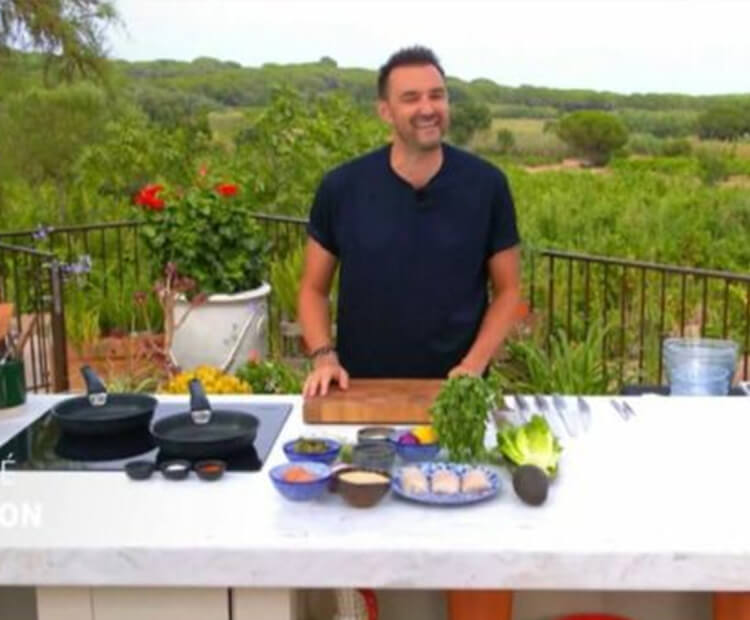 Cyril Lignac cuisine au kamado Kokko