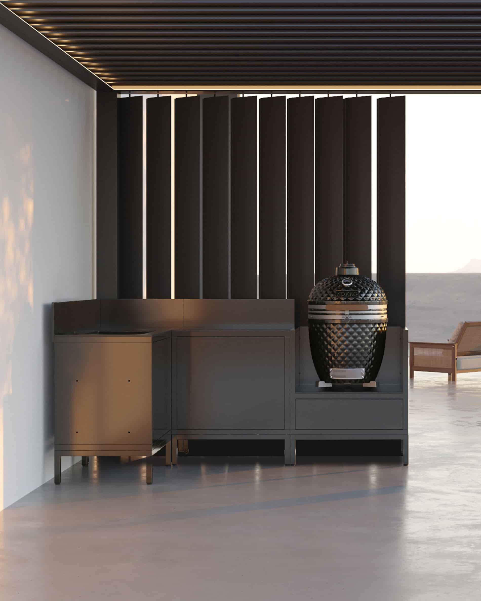 Eck-Außenküche auf Stelzen mit Kamado, schwarzen geschlossenen Möbeln und Arbeitsplatte unter der Pergola.