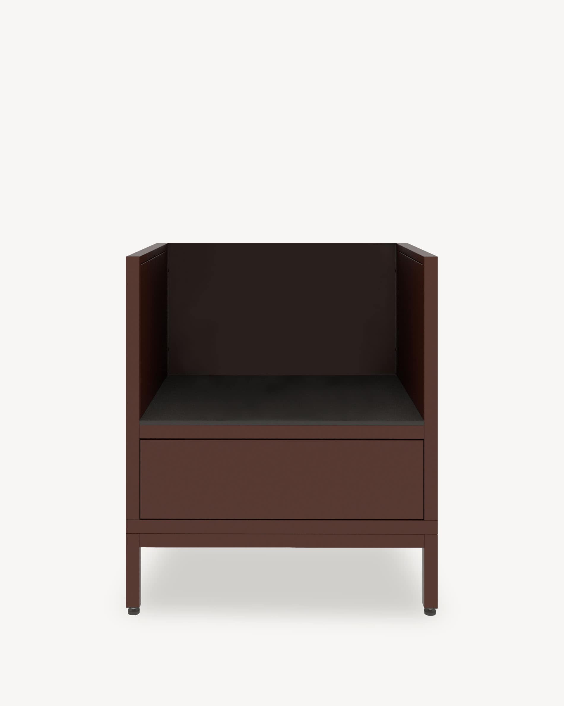 Küchenmodul Pilotis für Kamado, Möbel in rostbrauner Farbe mit geschlossenem Stauraum, dunkler Arbeitsplatte und integrierten Seitenwänden.