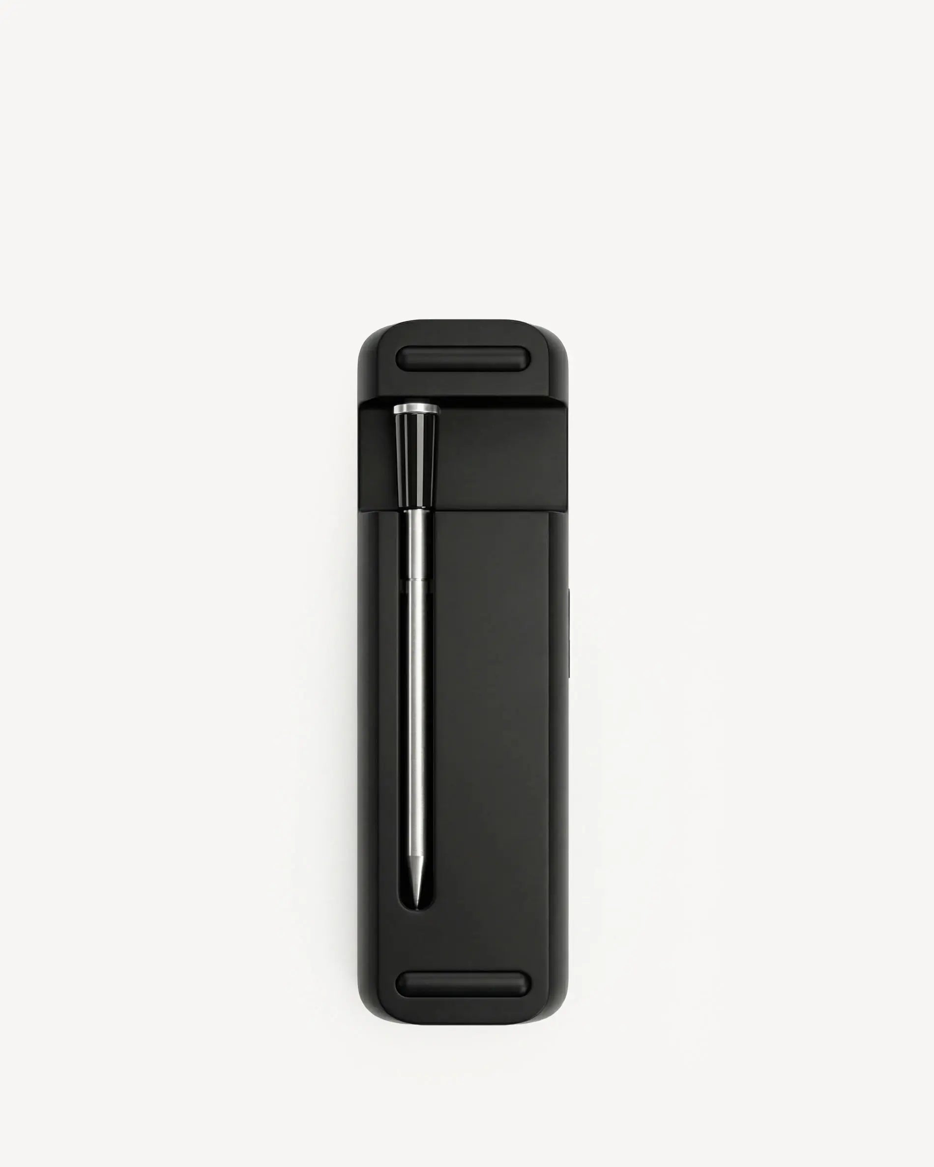 Digitales Thermometer mit einer Sonde für präzises Garen im Kamado